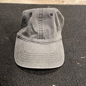 Grey hat